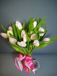 Фото флориста 1: 15 розовых тюльпанов, Россия