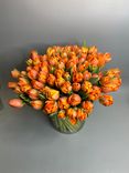 Фото флориста 1: 101 желто-оранжевый тюльпан, Россия