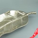 Маленькое фото 4: Блюдо «Лист» (металл), 48х19xH5см, серебряный