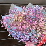 Маленькое фото 3: Шикарный букет из 3 радужных гипсофил