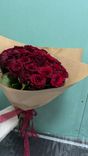 Фото флориста 5: Акция! Букет из 29 красных роз в крафте