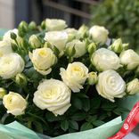 Маленькое фото 3: Букет из 5 белых кустовых пионовидных роз