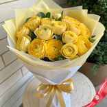 Маленькое фото 1: Букет из 7 желтых кустовых пионовидных роз