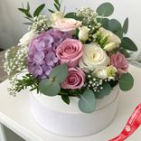 Маленькое фото 1: Акция! Букет из роз, лизиантусов, ваксфловера, гортензии «Не теряй меня»