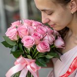 Маленькое фото 1: 13 розовых роз 60 см, Россия (чаще покупают)