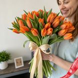 Маленькое фото 1: 25 оранжевых тюльпанов М24