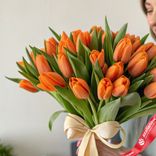 Маленькое фото 2: 25 оранжевых тюльпанов М24