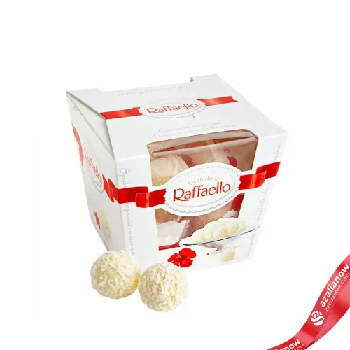 Фото 3: Конфеты в коробке «Raffaello (Рафаэлло)», с цельным миндальным орехом, в кокосовой обсыпке, 150 г