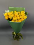 Фото флориста 1: Акция! Букет из 9 желтых роз Пиони Баблс