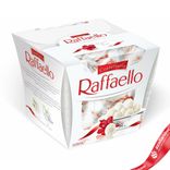 Маленькое фото 5: Букет роз, лизиантусов с конфетами «Raffaello»