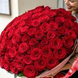 Маленькое фото 2: Букет из 101 красной розы, 50 см, Россия