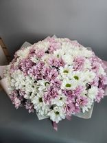 Фото флориста 2: Букет из 55 кустовых хризантем