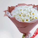 Маленькое фото 2: Букет из 15 хризантем Ромашка «Просто люблю» (букеты из хризантем)