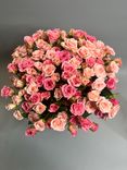 Фото флориста 3: Букет из 39 кустовых малиновых роз
