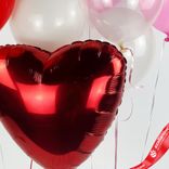 Маленькое фото 5: Композиция из 8 шаров с гелием «Сердце»