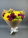 Фото флориста 6: Букет из 13 кустовых хризантем