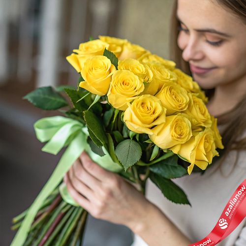 Акция! 13 желтых роз 60 см, Россия