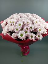 Фото флориста 1: Букет из 25 розовых кустовых хризантем