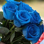 Маленькое фото 3: Букет из 7 синих роз с лентой, 50 см, Россия