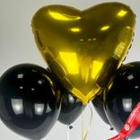 Маленькое фото 2: Композиция из 5 шаров с гелием «Золотое сердце»