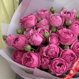 Маленькое фото 2: Букет из 9 кустовых пионовидных розовых роз