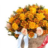 Маленькое фото 4: Акция! Букет из желтых роз и хризантем «Солнечная Палома»