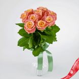 Маленькое фото 1: Букет из 9 коралловых роз «Малиновка»