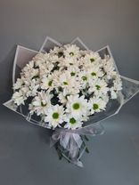 Фото флориста 1: Букет из 9 белых кустовых хризантем в пленке, Ромашка, Голландия