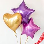 Маленькое фото 1: Композиция из 3 шаров с гелием, 1 золотое сердце и 2 звезды