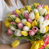 Маленькое фото 2: Букет из 51 нежного тюльпана