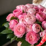 Маленькое фото 2: Букет из 25 пионовидных розовых роз, 50 см, Эквадор