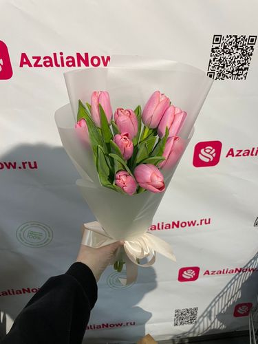 Фото флориста 6: 9 тюльпанов