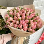 Маленькое фото 1: Букет из 60 розовых пионовидных тюльпанов в крафте, Голландия