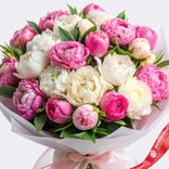 Маленькое фото 2: Букет из 20 белых и розовых пионов микс в пленке