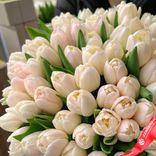 Маленькое фото 2: Букет из 55 пионовидных бежевых тюльпанов, Голландия