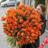 Маленькое фото 1: Букет из 400 оранжевых тюльпанов, Россия