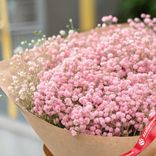 Маленькое фото 2: Букет из 25 розовых гипсофил в крафте