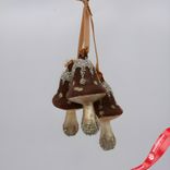 Маленькое фото 1: Набор украшений подвесных Гриб 3шт. (стекло), Н7,5х4,5см, коричневый
