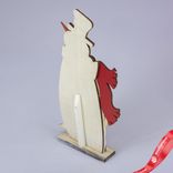 Маленькое фото 3: Сувенир Снеговик (дерево), 22,5х5хН37,5см, белый