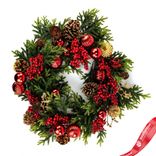 Маленькое фото 1: Венок еловый с ягодами, шишками и шарами, D56см, зеленый/красный