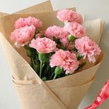 Маленькое фото 3: Букет из 10 гвоздик розовых в крафте, Диантус, Голландия