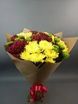 Фото флориста 2: Букет из 13 кустовых хризантем