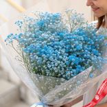 Маленькое фото 2: Букет из 19 синих гипсофил в пленке