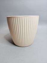 Фото флориста 1: Горшок (Кашпо) Эви со вставкой 3л Пластик D 17.5 см H 15.5 см Кремовый