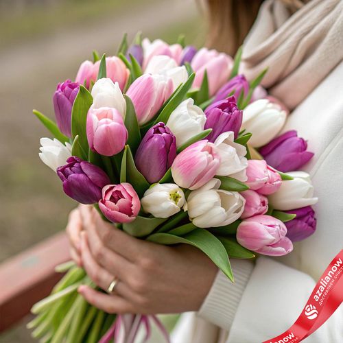 29 милых тюльпанов микс