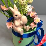 Маленькое фото 4: Композиция «Розовый зайка с яйцом»