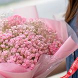 Маленькое фото 3: Букет из 5 розовых гипсофил в розовой пленке