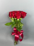Фото флориста 6: 13 красных роз 70 см, Россия