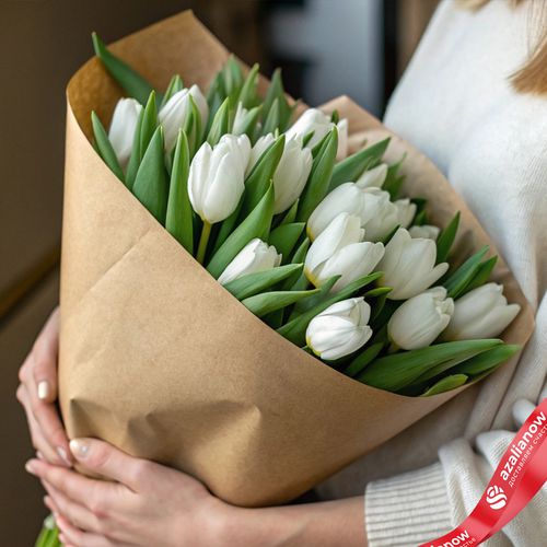 Букет из 20 белых тюльпанов в крафте, Россия