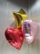 Фото флориста 2: Композиция из 3 шаров с гелием, 2 сердца и 1 звезда